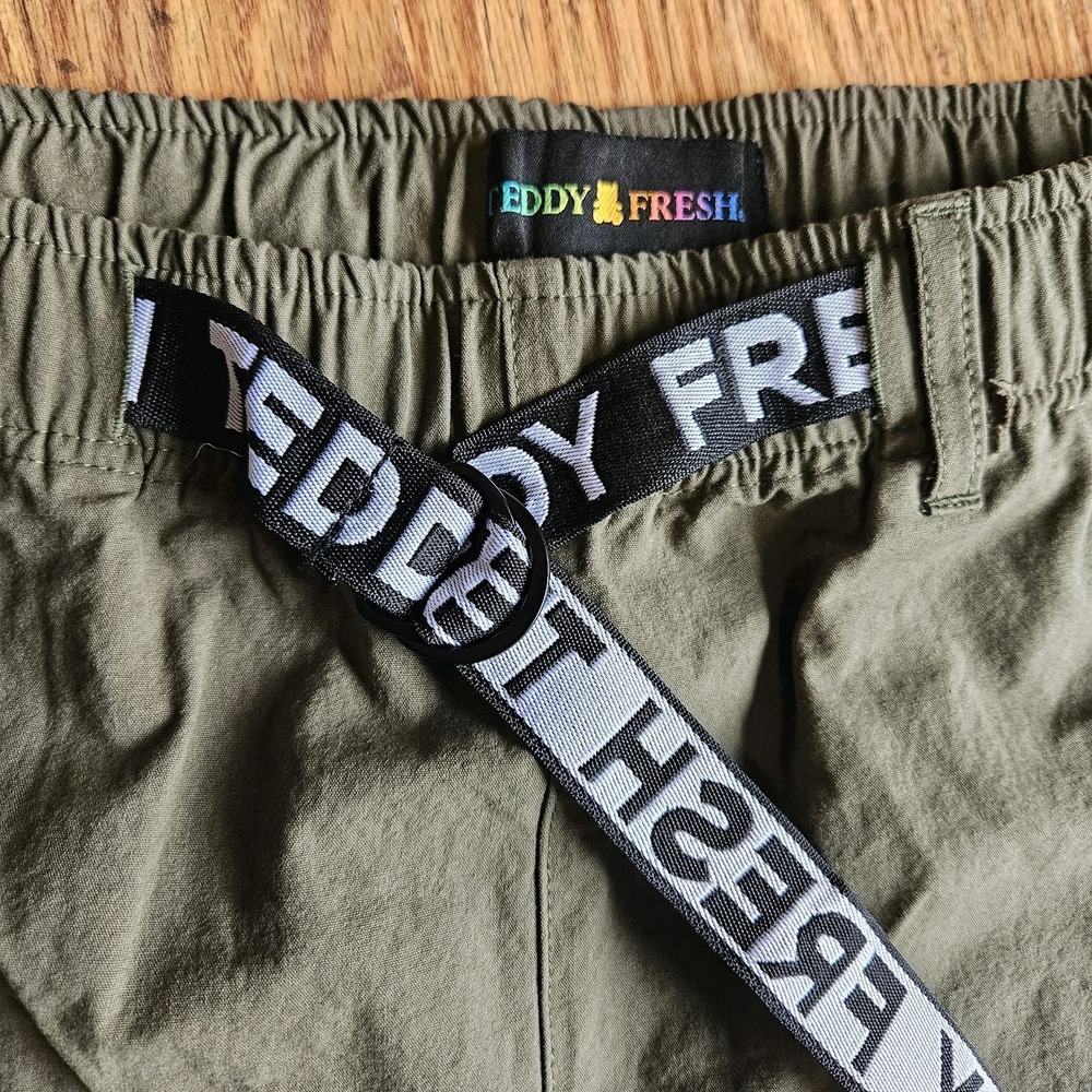 Teddy Fresh -‎ Shorts - Size Medium Olive Green
